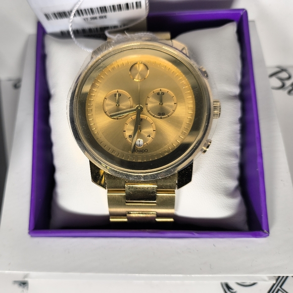 Movado Gold Chronograph Watch Luxurious Design - Picture 4 of 8